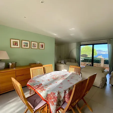 Des Iles D'or - 14pers - Swimming Pool & Sea View *